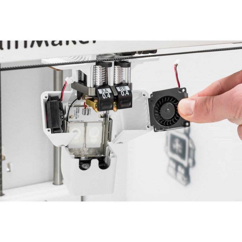 Nos experts sont rigoureux lors de la maintenance de votre imprimante 3D. Nos experts sont rigoureux lors de la maintenance de votre imprimante 3D.